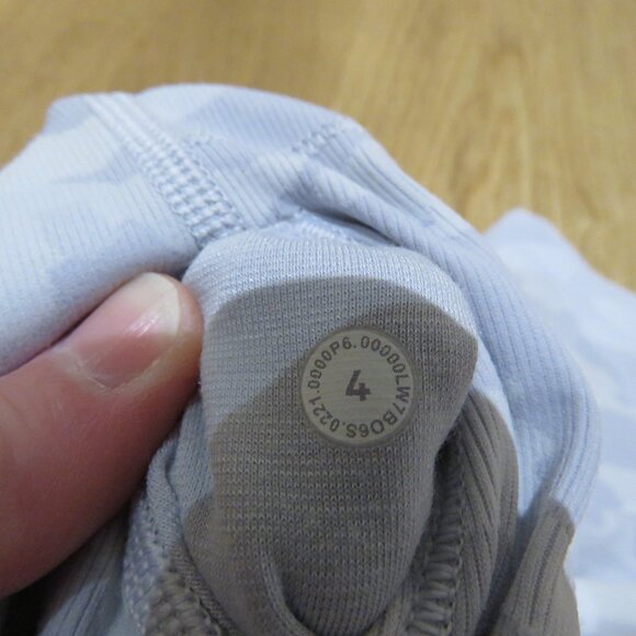 LULULEMON Wunder Under Short 10" Ribbed Incognito Camo Jacquard Alpine White 4 - Picture 13 of 13